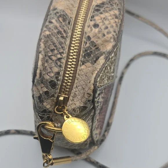 Stella McCartney Faux-Snakeskin Irredesent Camera/Crossbody (EUC)(RARE)(COA)🤍✨️ - Picture 9 of 17